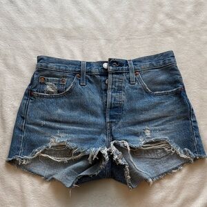 Levi's 501 Original High-Rise Cutoff Denim Shorts | Medium Wash Size 25